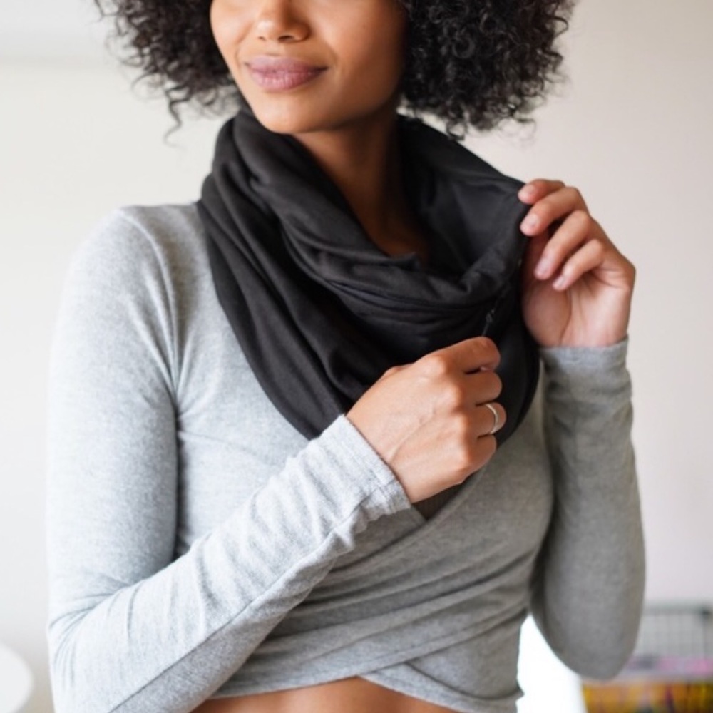 Beyond Yoga Pocket Infinity Scarf